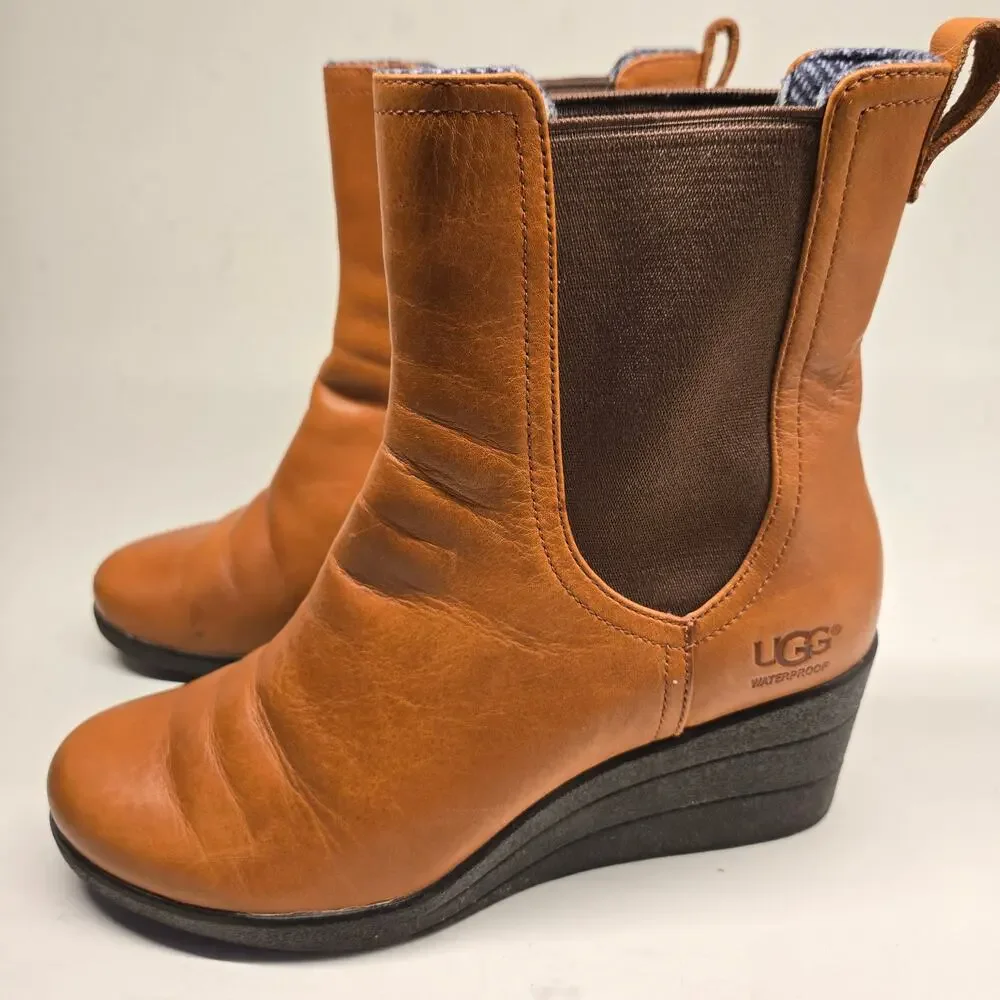 UGG Dupre Waterproof Leather Wedge Boots Size 8 Chestnut Chelsea Ankle Bootie